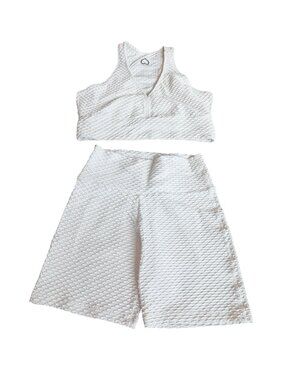 Booty by Brabants White Two Piece Workout Set Crop Top Shorts One Size Curvy